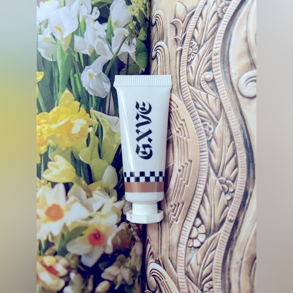 GXVE Beauty 24HR Cream Eyeshadow
